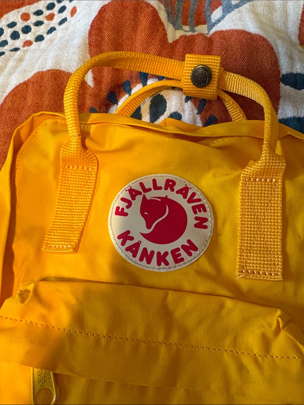 Fjällräven Kånken Small Backpack in Bright Yellow - Picture 2 of 5